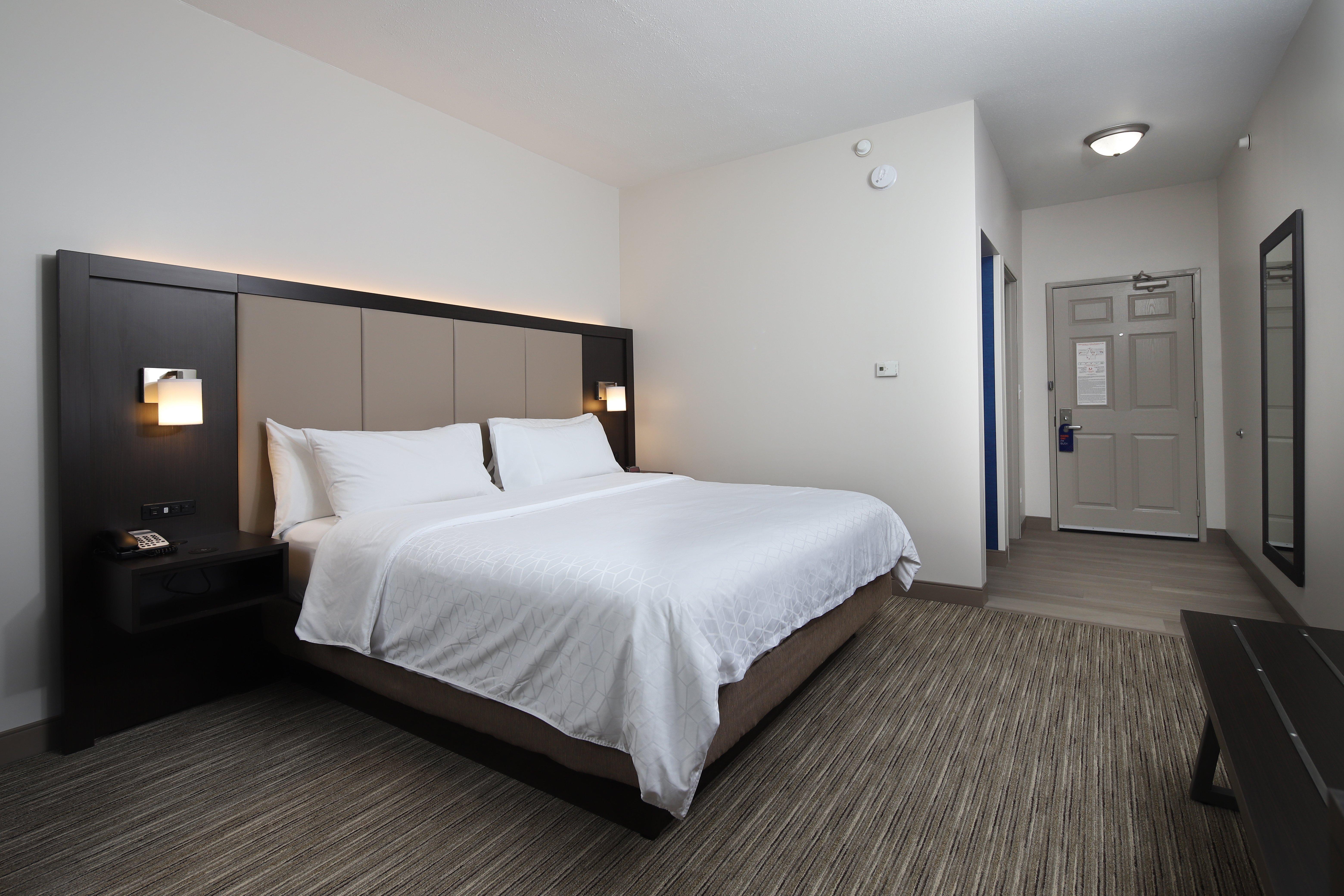 Holiday Inn Express Grand Rapids Southwest By Ihg Grandville Exterior photo
