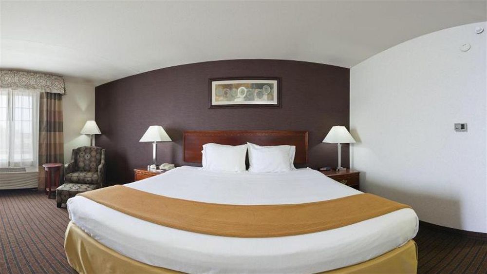 Holiday Inn Express Grand Rapids Southwest By Ihg Grandville Exterior photo